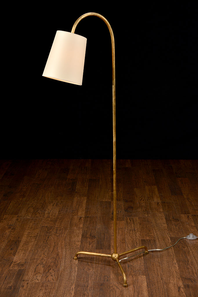 Ming Floor Lamp in Gilded Iron - Image 2