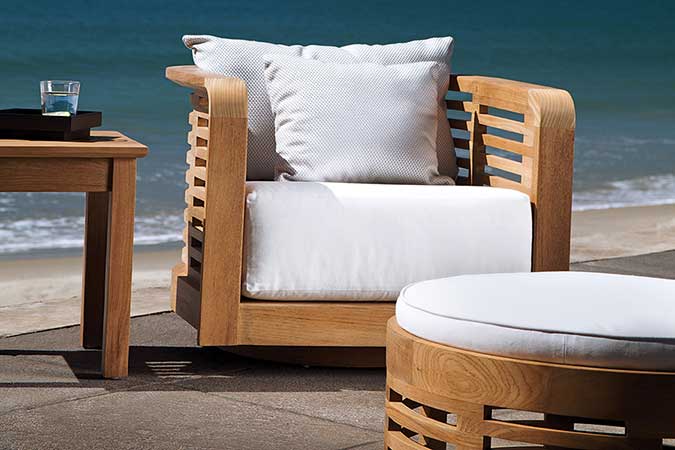 Outdoor Curved Teak Ottoman
