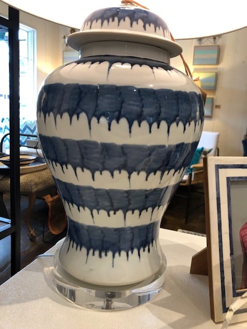 Blue and white drip porcelain table lamp on acrylic base.