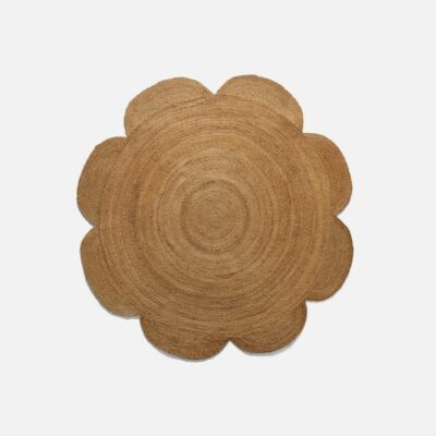 Round Scalloped Daisy Rug in Natural Hues