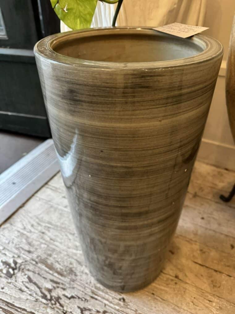 Rustic Charcoal Ceramic Umbrella Stand - Image 3