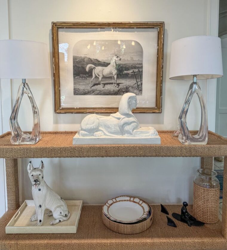 Pair of Vintage Modern Acrylic Irregular Lamps - Image 8