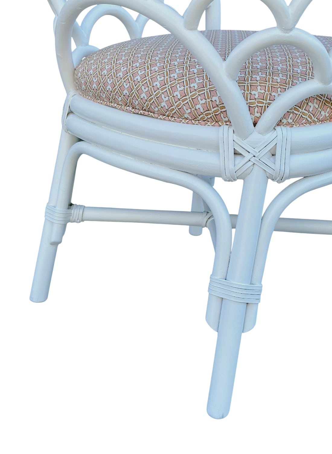 Set of 4 Vintage White Rattan Dining Chairs - Image 6